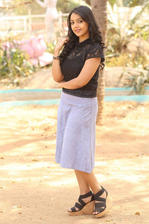 Nitya Shetty Photos At Padesave Interview