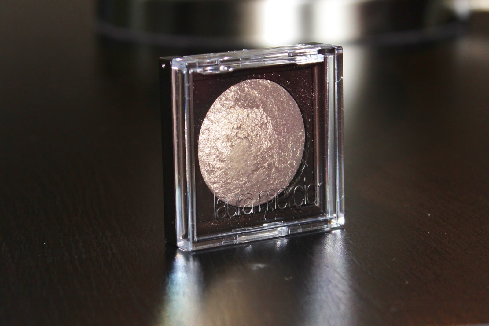 DancingWithDragQueens Laura Mercier Baked Eye Colour in Black Karat