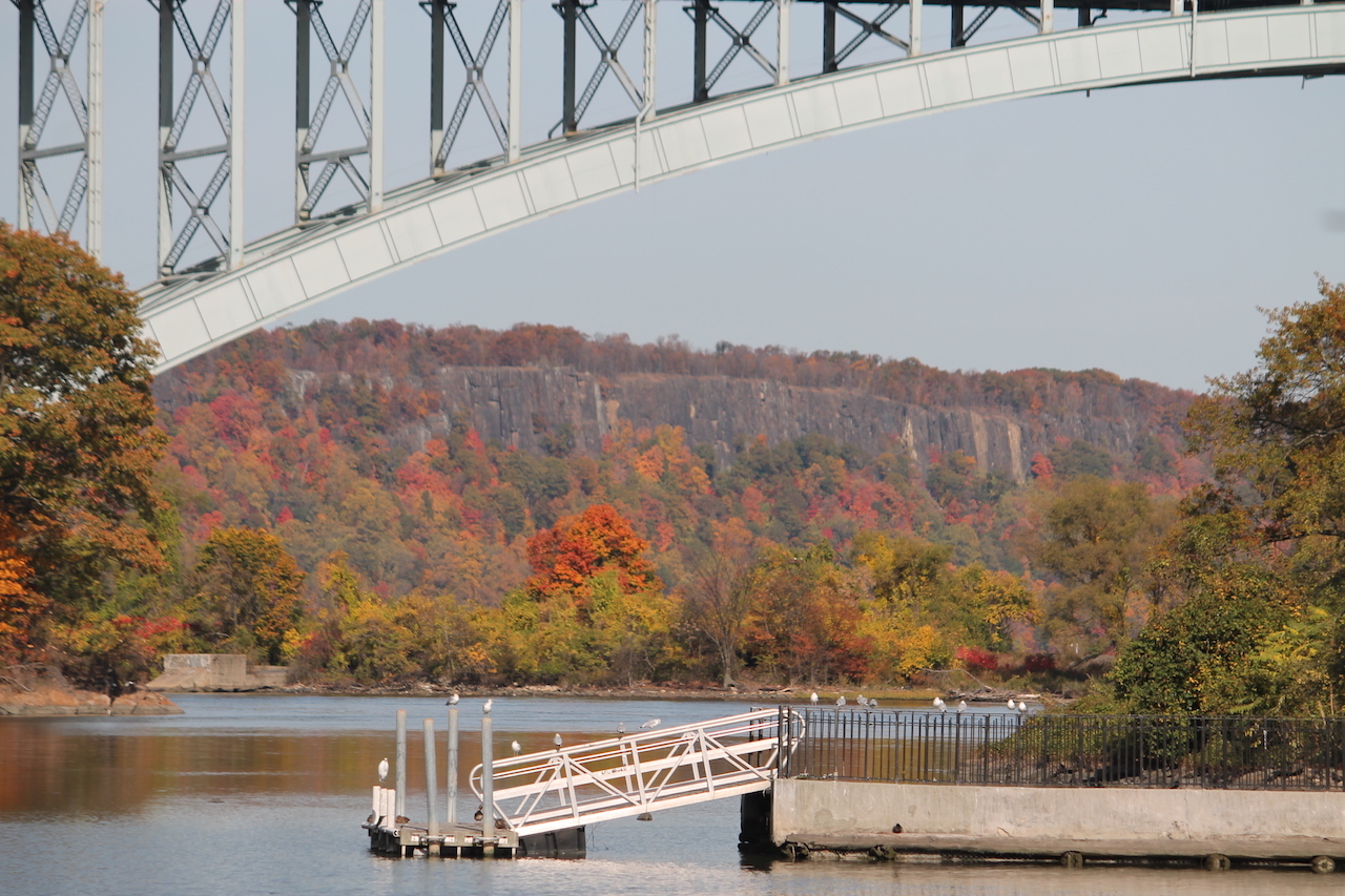 Fall Foliage Day Cruises from New York City