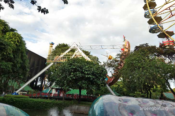 perahu ayun dunia fantasi ancol jakarta