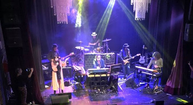 Charly García festejó su cumpleaños 67 como mejor sabe, ¡tocando!