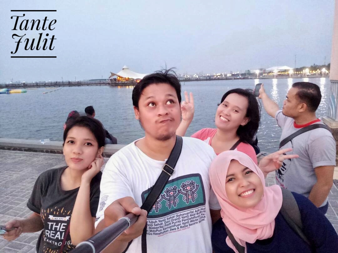 Tertular Virus Julit Di Ancol Tante Julit