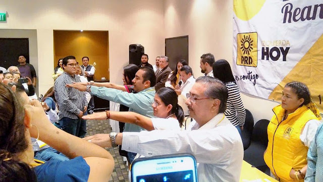 Reparto de candidaturas divide a perredistas en Oaxaca