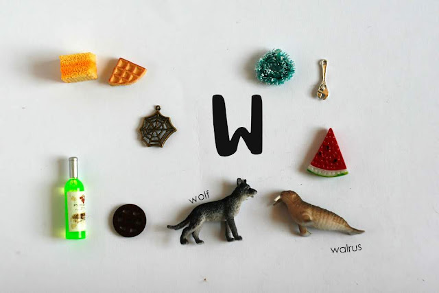 Language objects for Montessori alphabet box by TomToy
