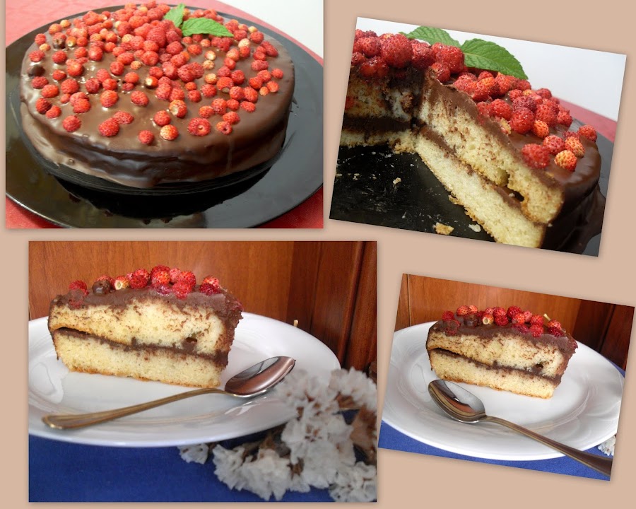 Trozo y pastel con chocolate y fresitas