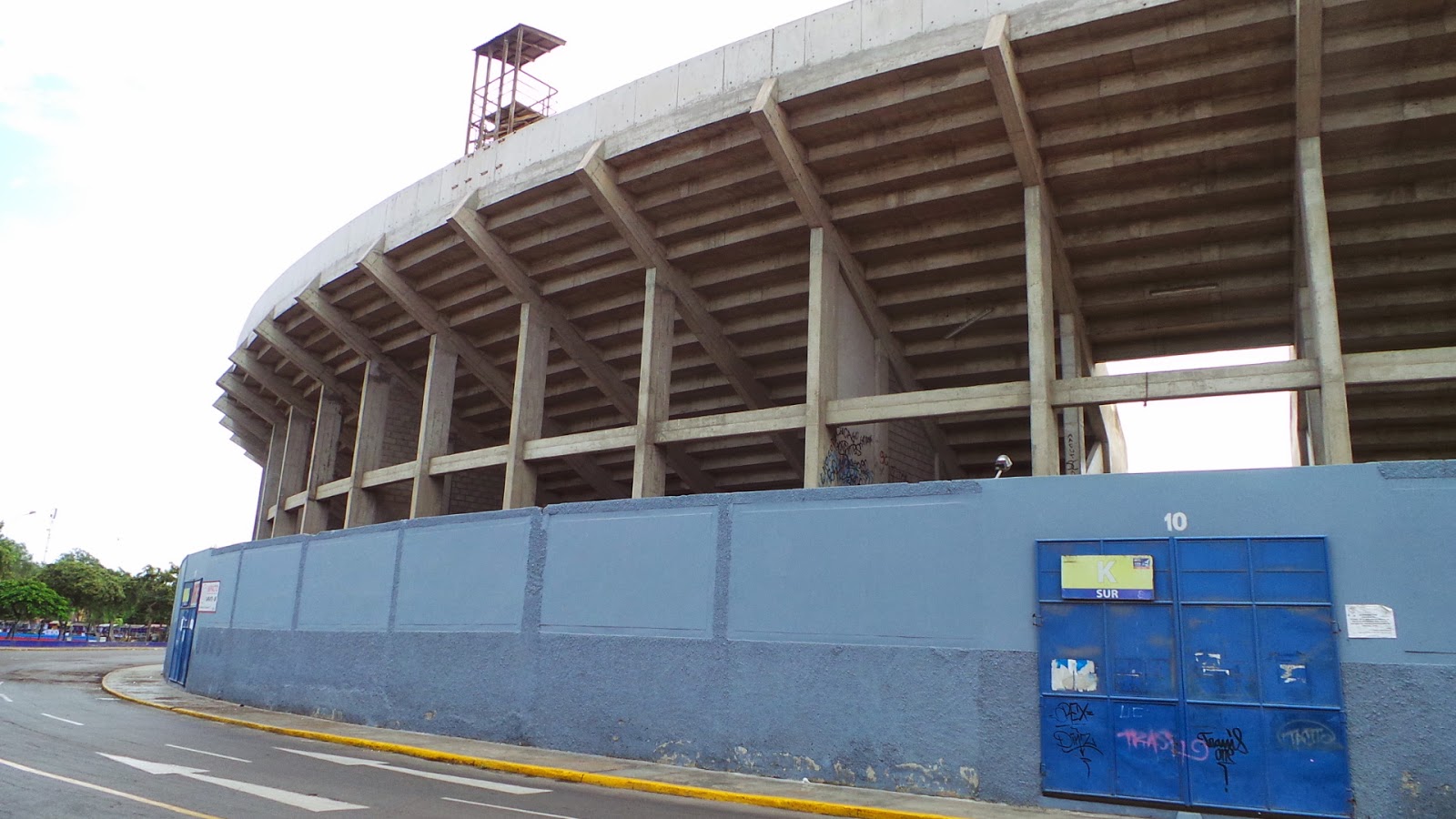 lucalovesfootball-estadio-mansiche-trujillo