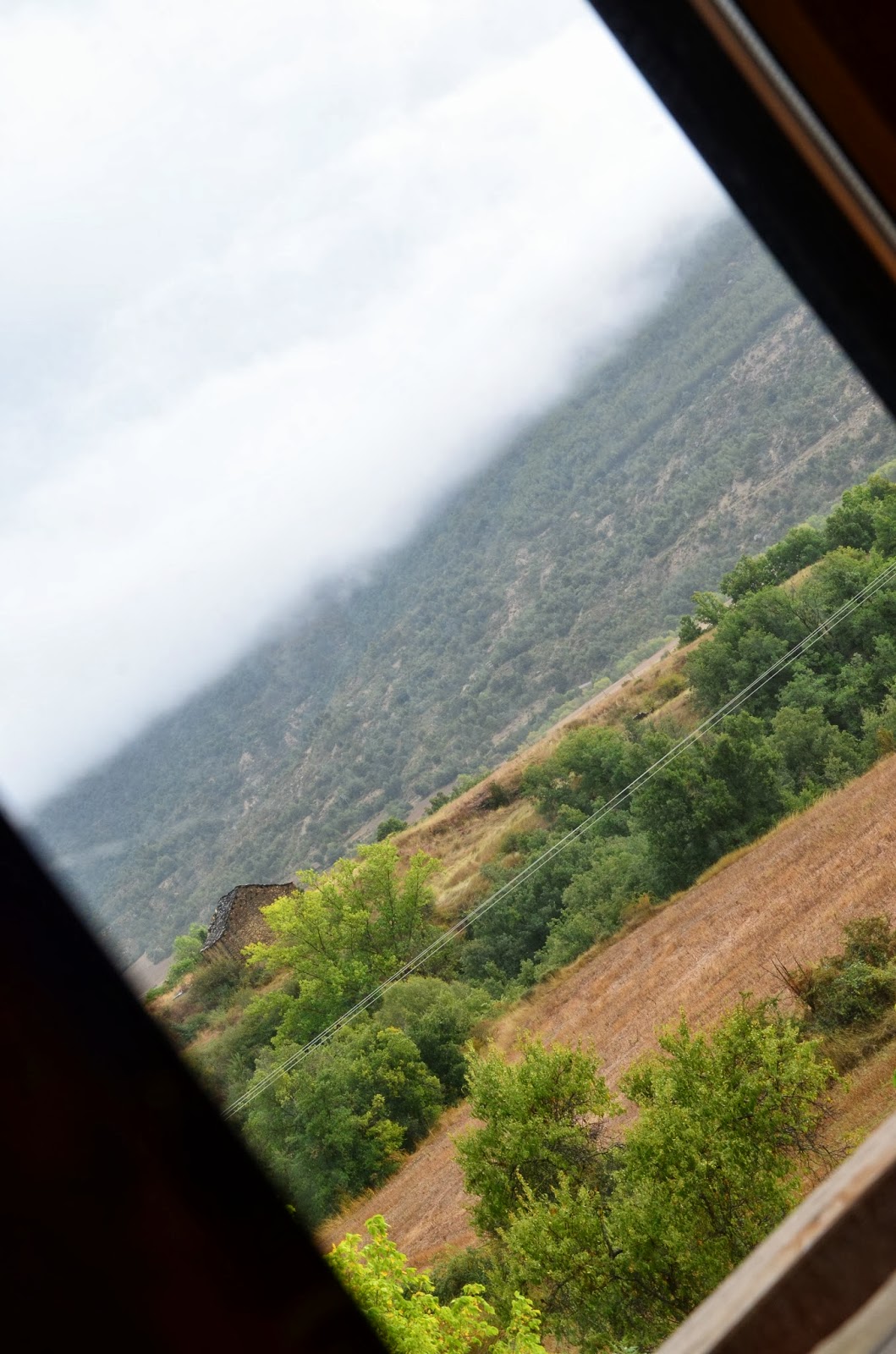 knocking on fashion´s door DROPTOP