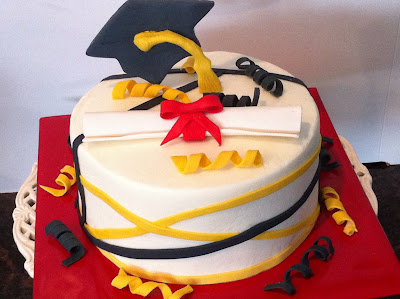 Graduation Cake / by My Sweet Zepol