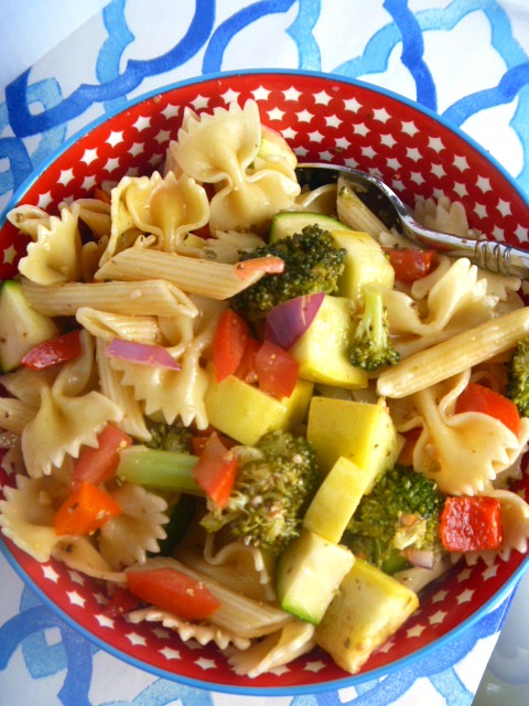 This light and fresh Summer Bounty Vegetable Pasta Salad is the perfect side dish to any summer picnic, Labor Day cookout, or potluck this season! - Slice of Southern
