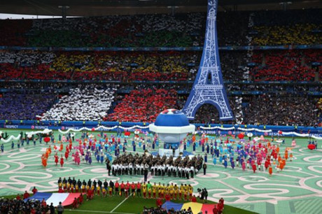 Thong diep y nghia trong Le khai mac EURO 2016 - Anh 2