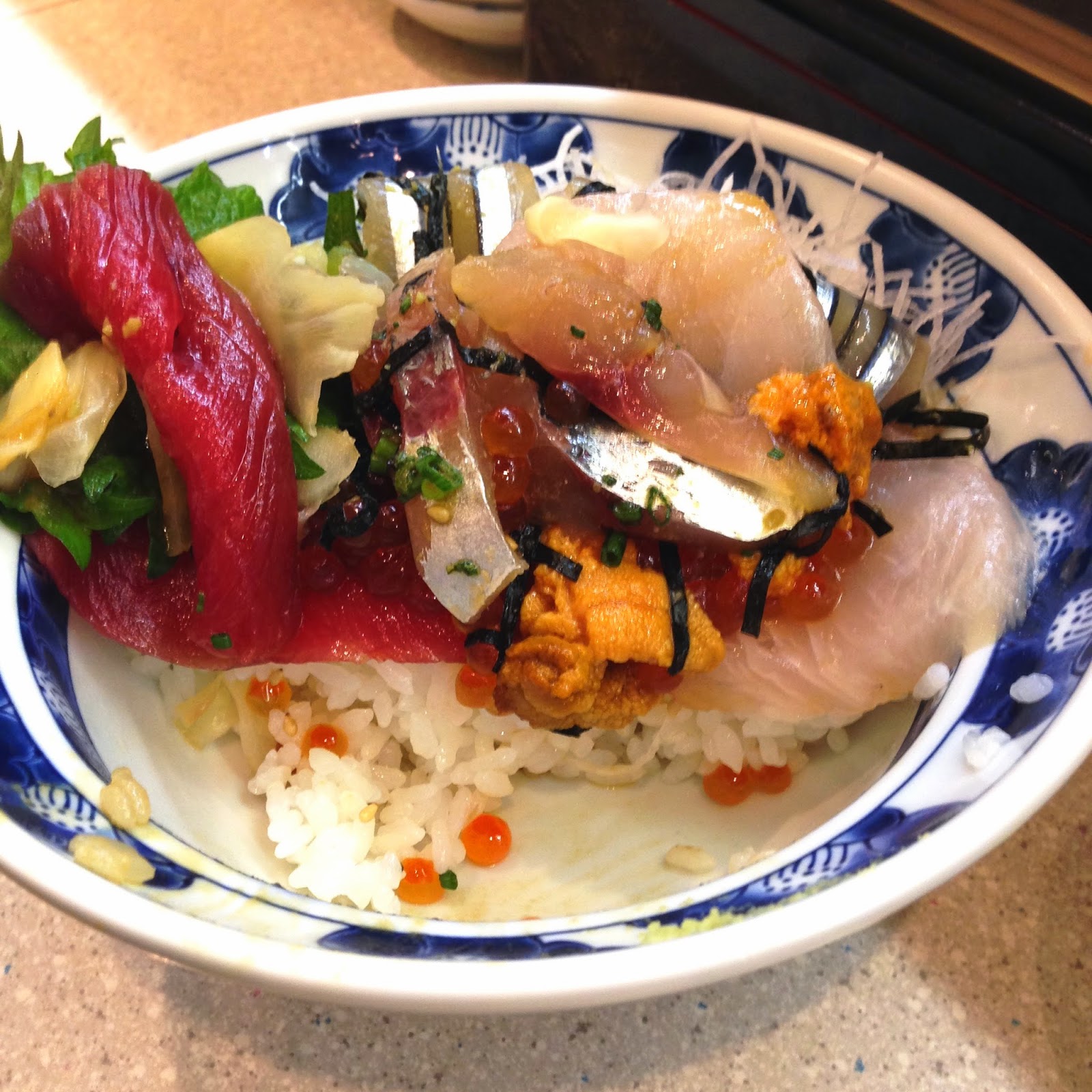 峰瘋瘋的旅行故事 先湘南懸掛電車 再江之島電鐵 再灌籃高手的曾經