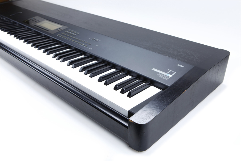 MATRIXSYNTH: Korg T1 synthesizer keyboard workstation