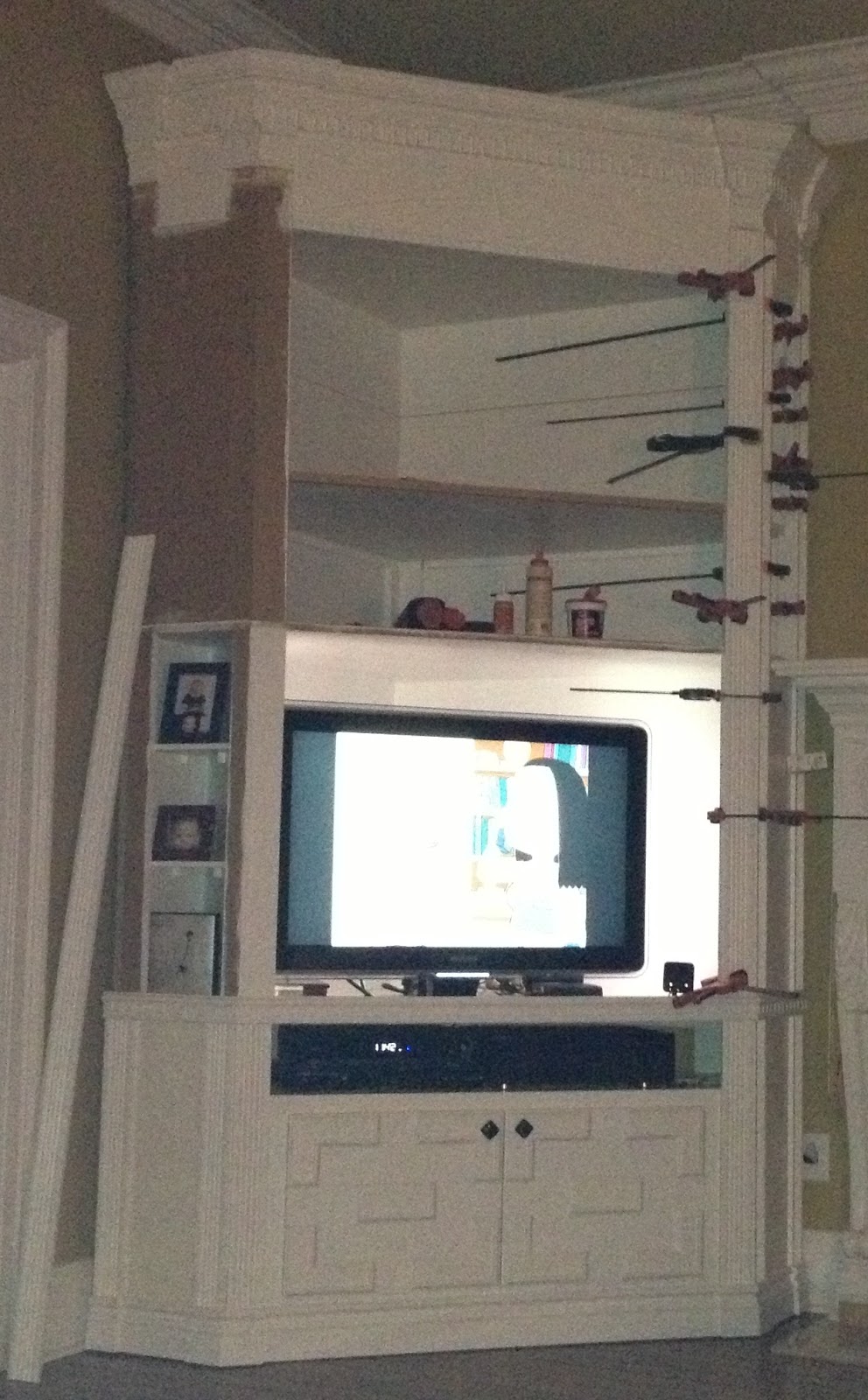 THINK MAKE LIVE LOVE HOMEMADE TV STAND PART 3