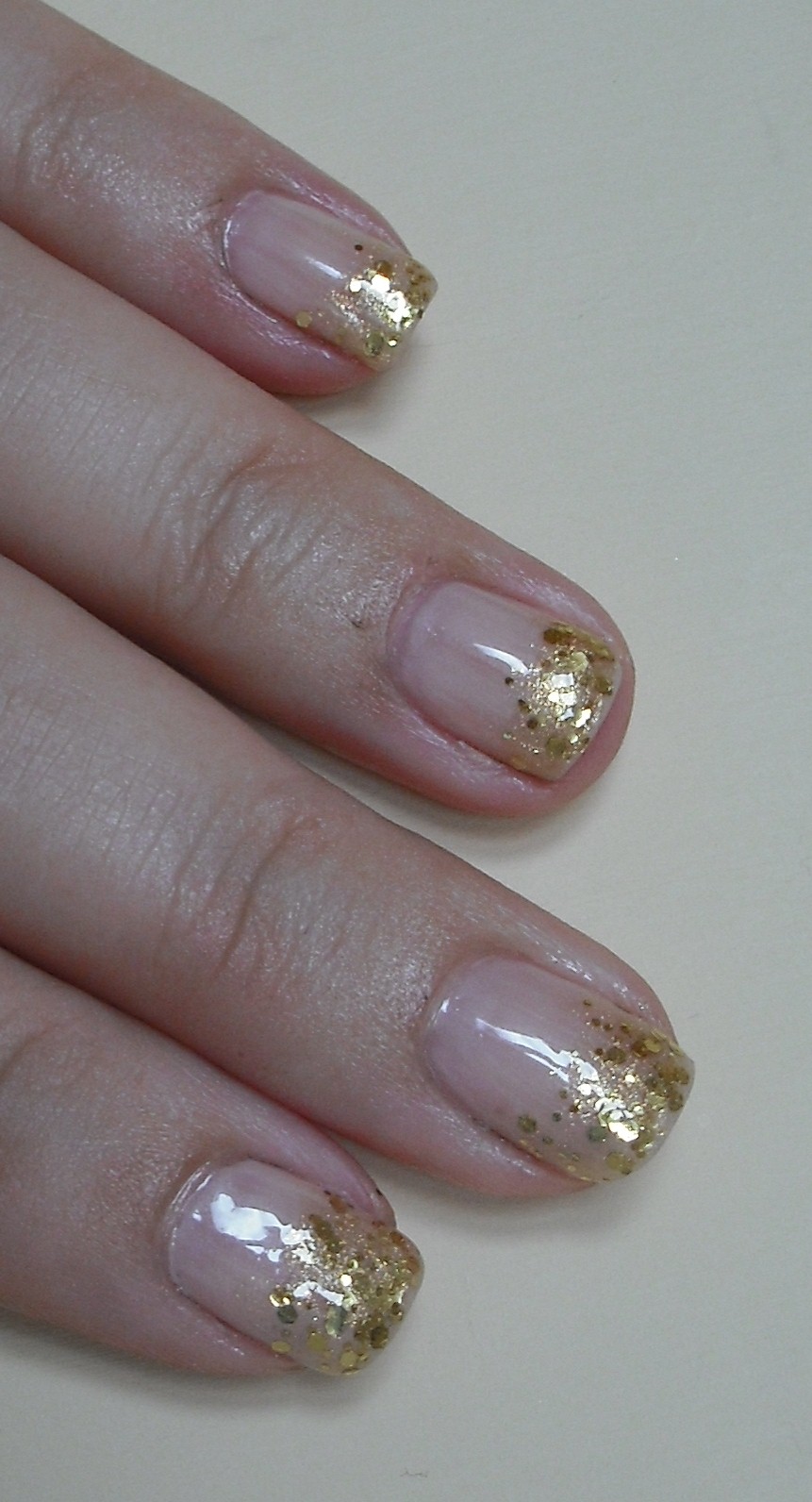 Wendy's Delights NOTD Nails Inc Elizabeth Street & Essence Make it