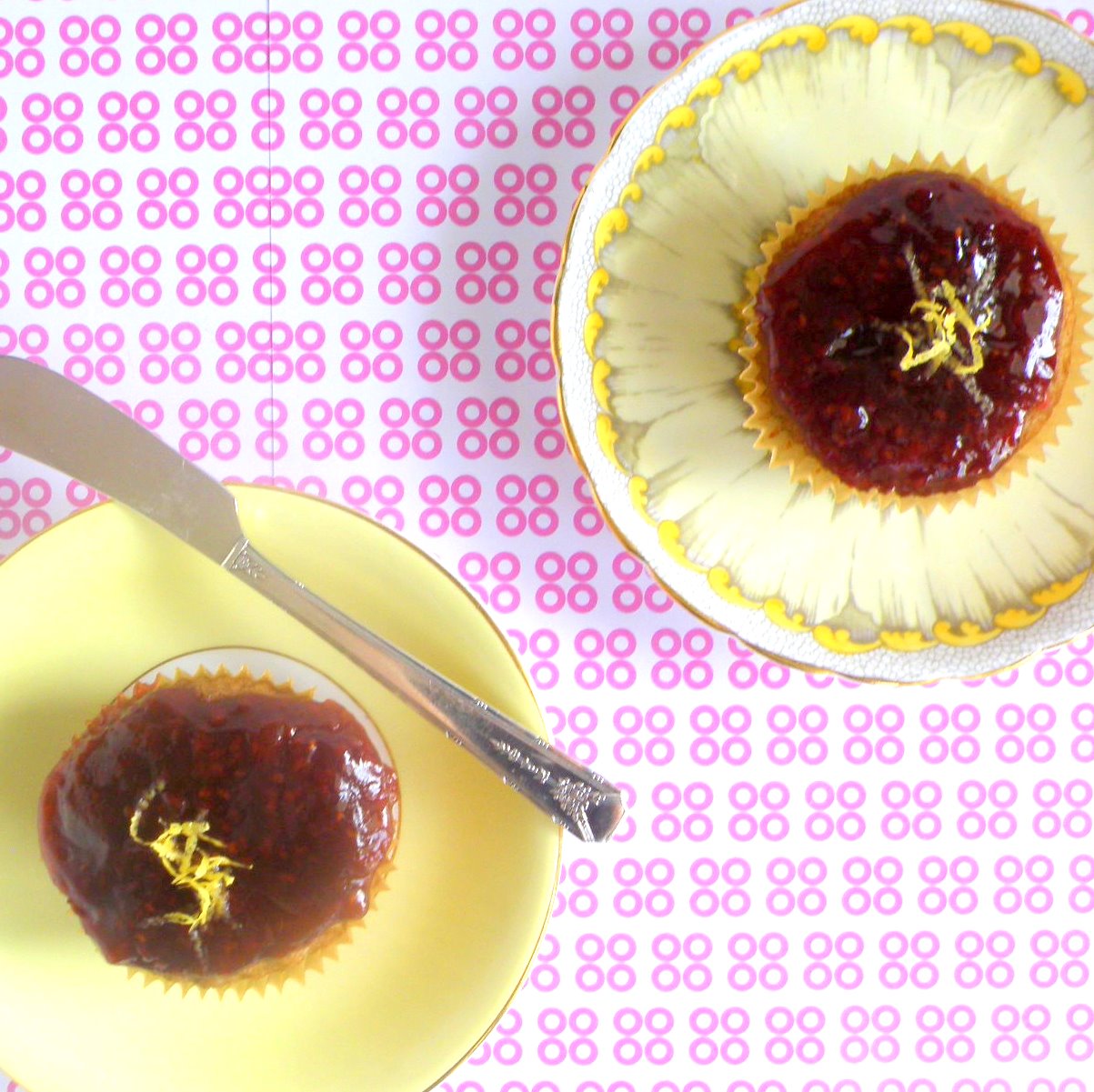 delicuteessen Vegan Raspberry Lemon Cupcakes With Raspberry Jam Glaze