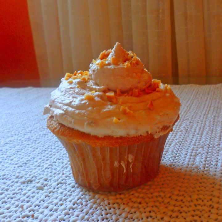 Gala Cupcake