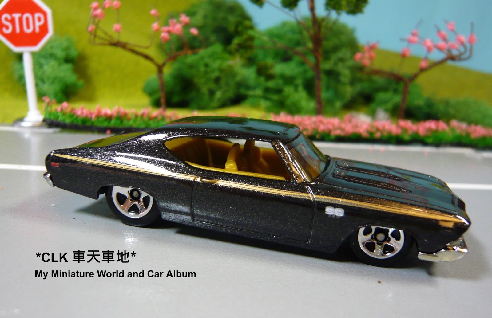Hot Wheels 1969 Chevelle 1:64 Scale Die-Cast Car - 2008 Series #17/40, Silver