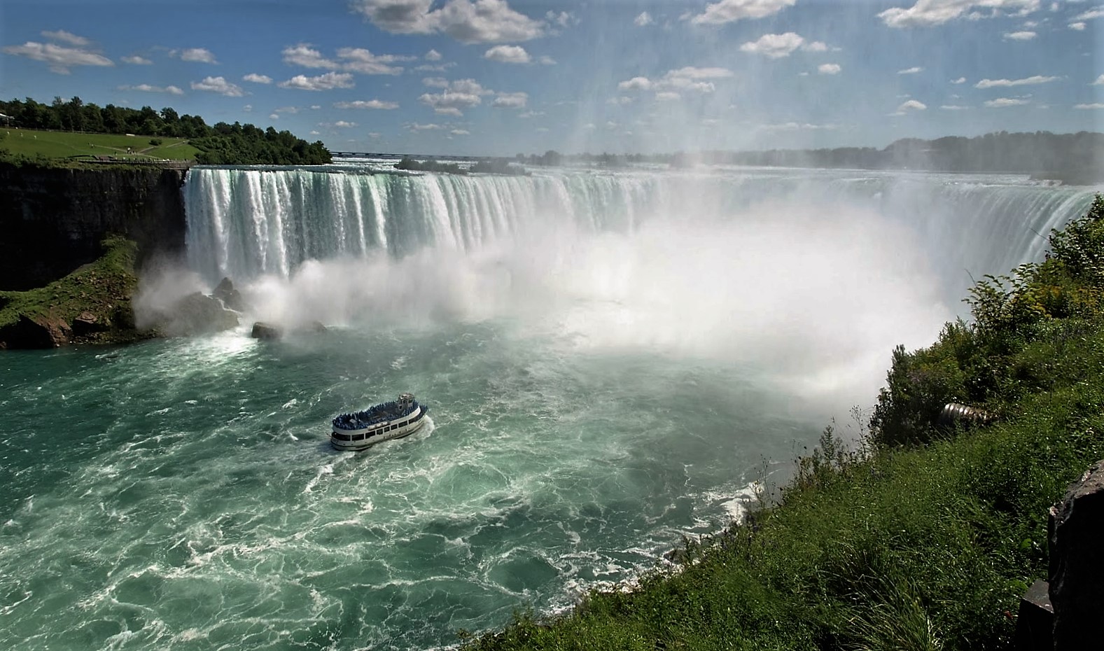 5five5 Niagara Falls (Canada)