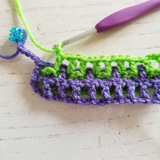 Intermeshing crochet tutorial for Window to the Whirl Blanket by Felted Button Intermeshing crochet tutorial for Window to the Whirl Blanket by Felted Button