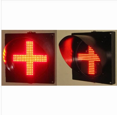 Hình ảnh đèn tín hiệu giao thông chữ thập D300 màu đỏ