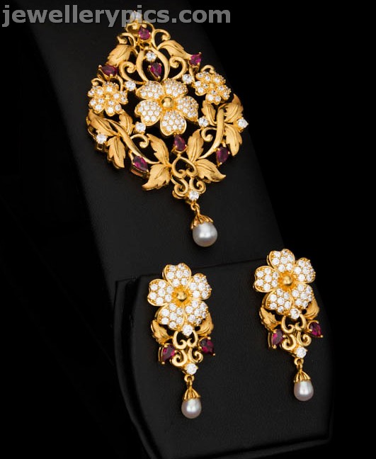jewelry Beautiful gold pendent earrings sets from AVR Swarnamahal