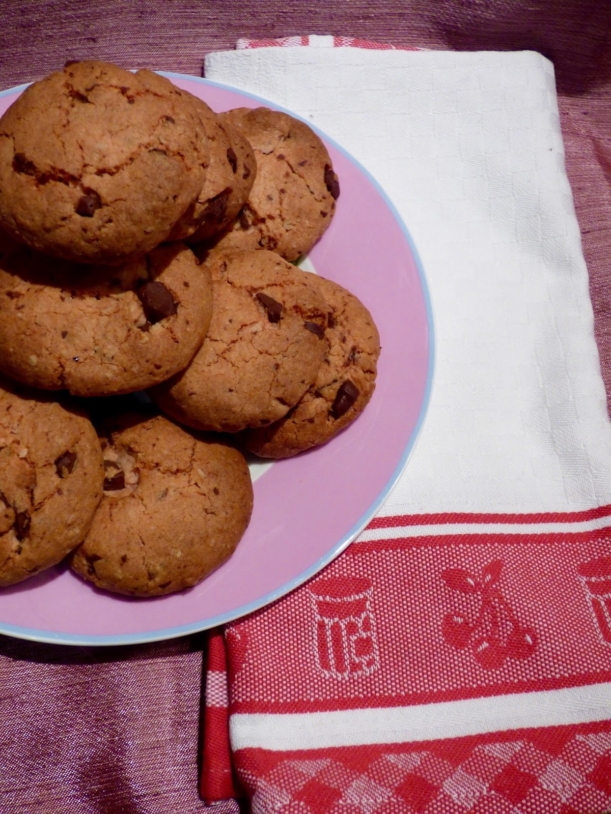 Chez Maximka Dark chocolate & strawberry cake mix cookies