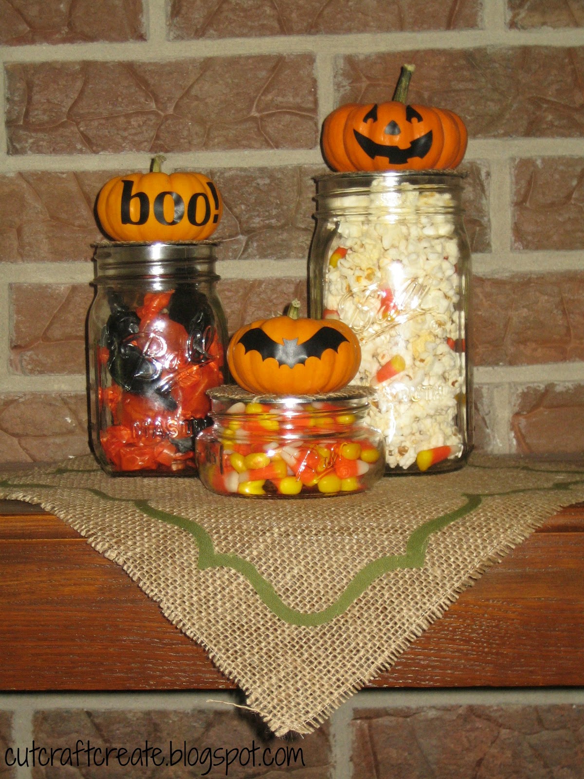 Cut, Craft, Create: Simple Halloween Decor