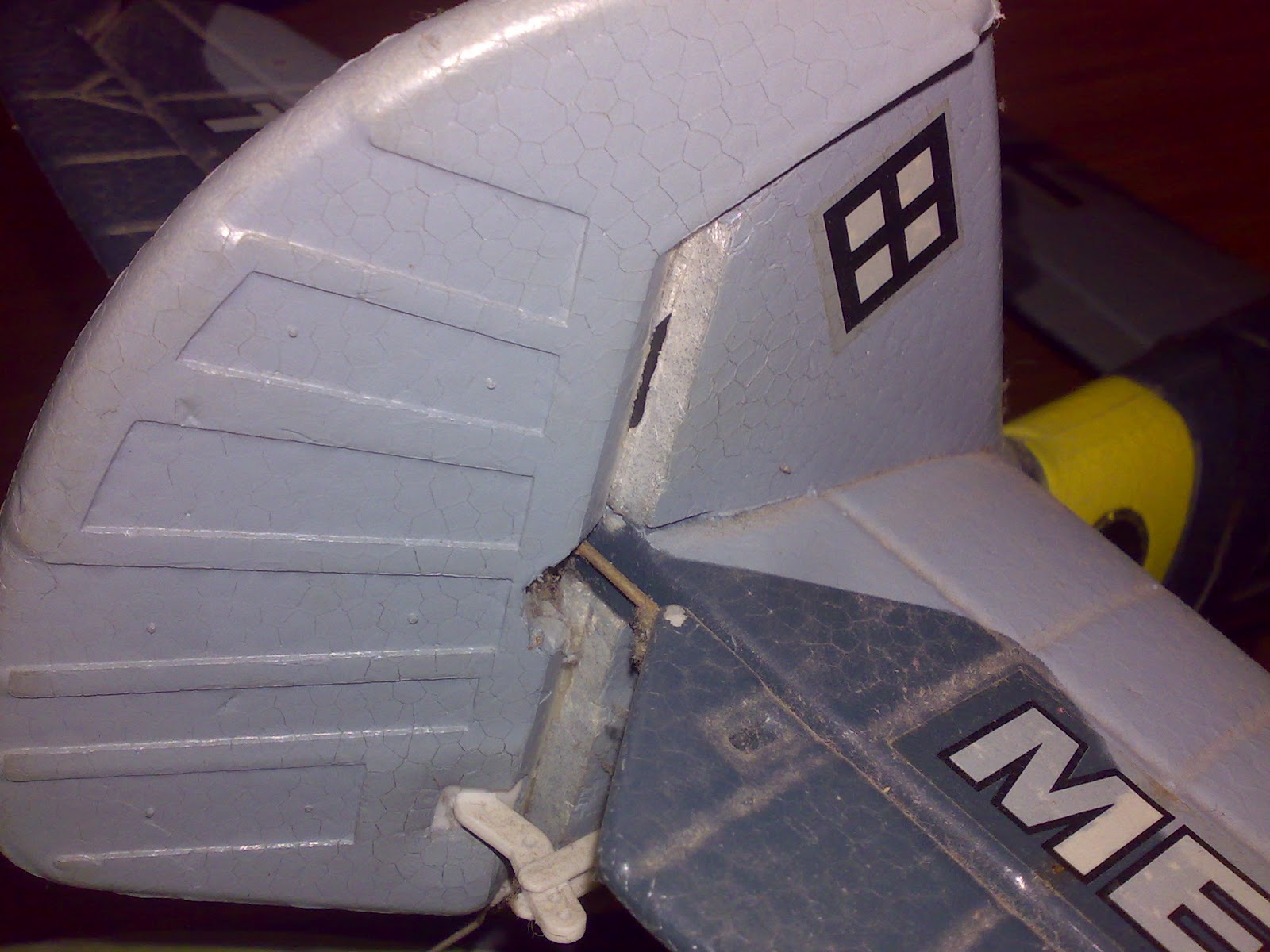 daily tips & diy for you: TIPS : How to fix RC Airplane Rudder