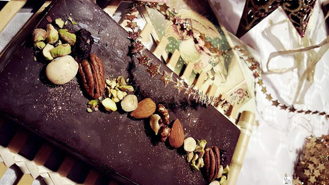 Turron De Chocolate Crujiente Y Frutos Secos
