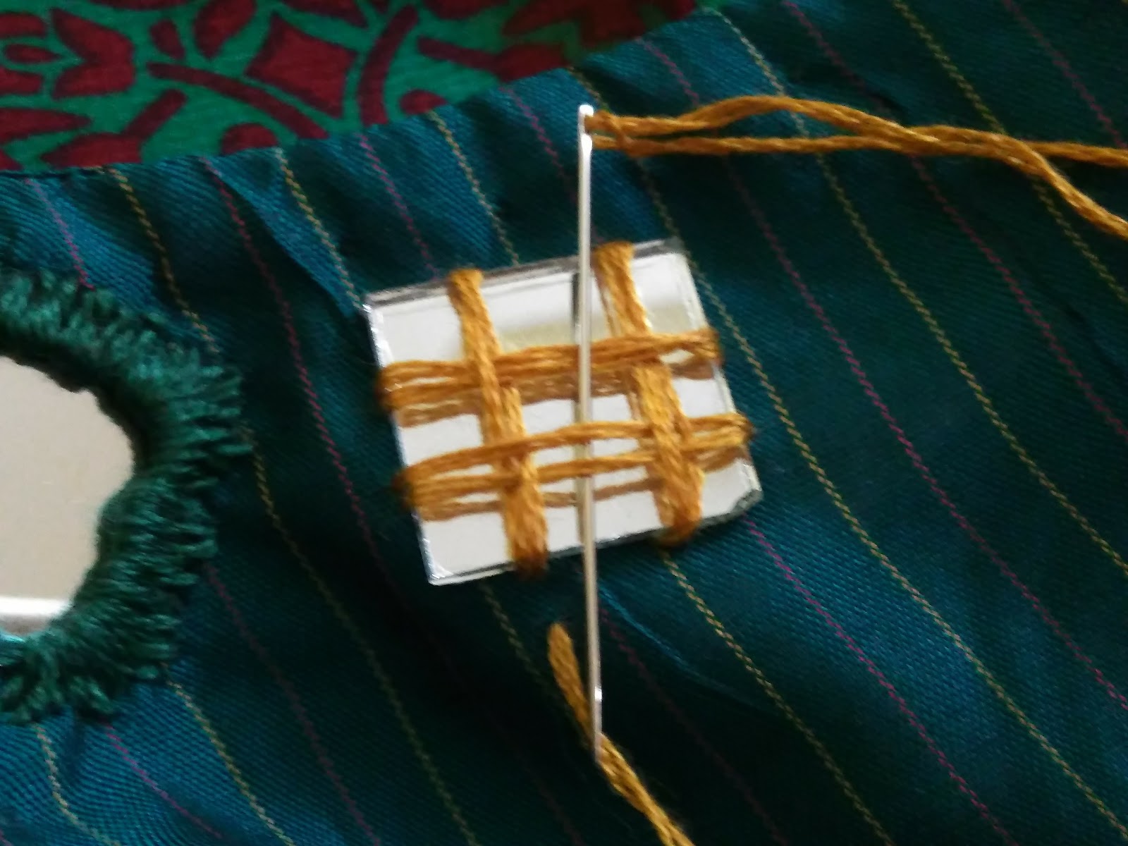Samsrisht Embroidery: Square Mirror Work