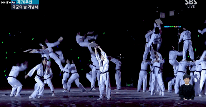 국군의 날 기념식 과거와 비교 | 인스티즈