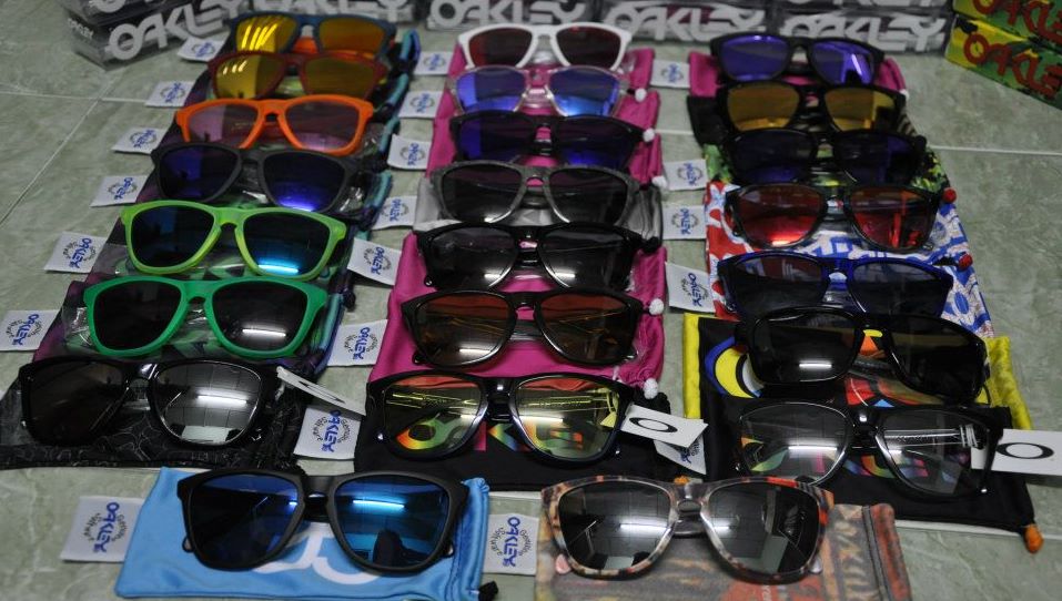 oakley frogskins revert 95