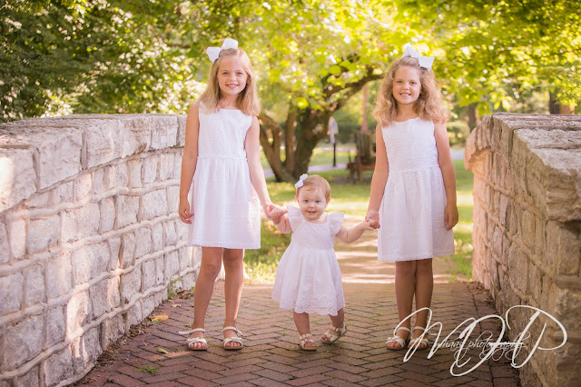 ©2015 MHaas Photography family photography, louisville, ky family photos, anchorage park, family portraits, sisters, three girls