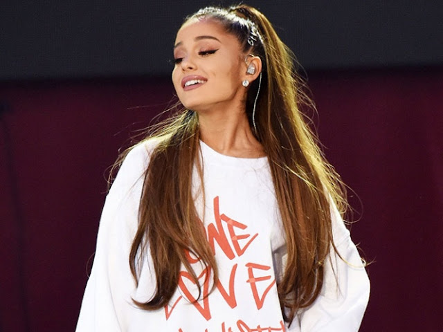  Ariana Grande lanza sencillo en apoyo a víctimas de Manchester