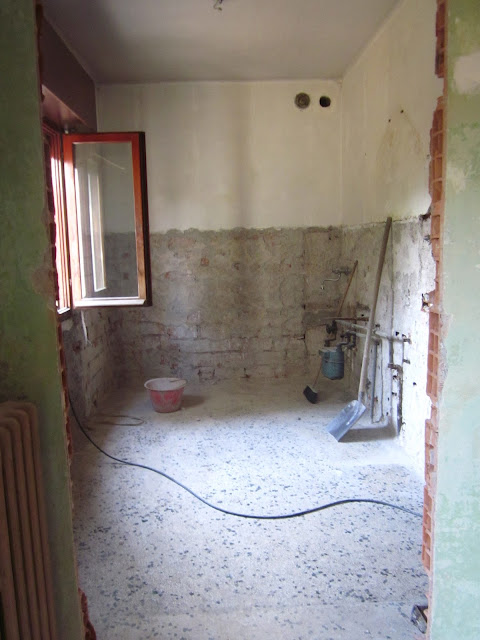 Rimuovere una vecchia carta da parati