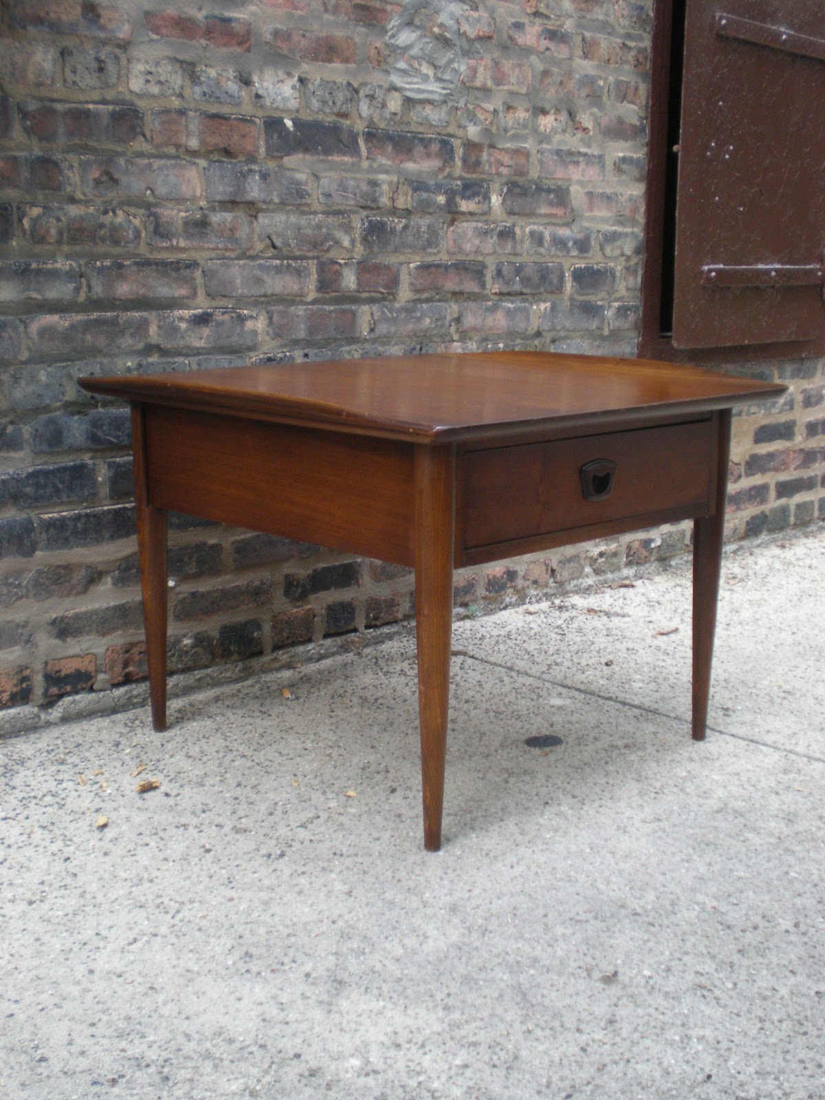Mid Century Chicago Bassett Artisan Walnut Dual Level Swivel Coffee