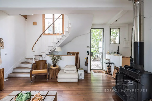 A unique house in Paris