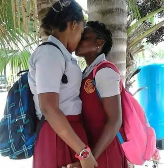 Lesbian Jamaica 99