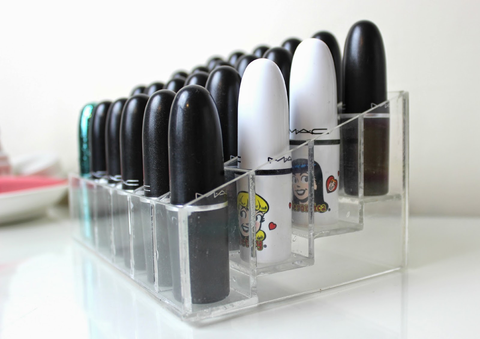 Acrylic Lipstick Storage