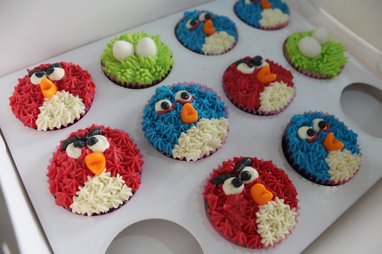 Nure&amp;#39;s Passion: Angry Bird cupcakes