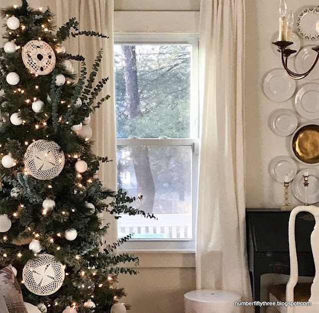 Number Fifty-Three: Simple & Inexpensive Boho Christmas Tree