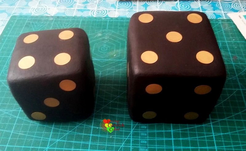 Dados-decorativos-en-pasta-de-papel