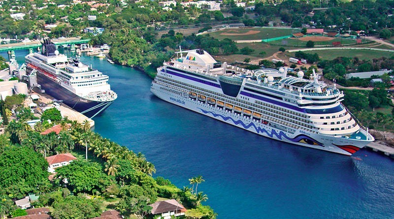 Turismo afirma crece llegada de turistas de cruceros en enero y febrero