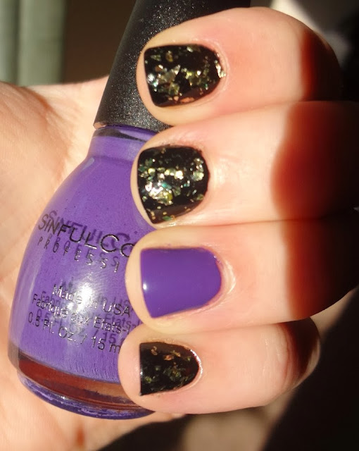 Sinful Colors Amethyst, black nails with gold flakes, halloween nails