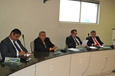 SESSÃO DA CÂMARA DE MACAU NESSA TERÇA FEIRA (12)