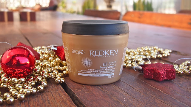 Born Buy: BLOGMAS DAY ONE: Redken All Soft Heavy Cream Super Treatment Review