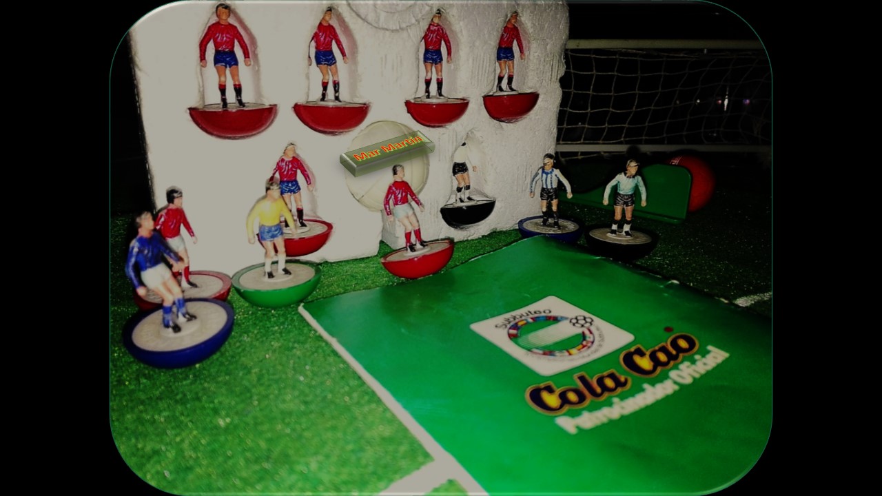 Imágenes que nos recuerdan nuestra infancia - Página 8 Subbuteo4