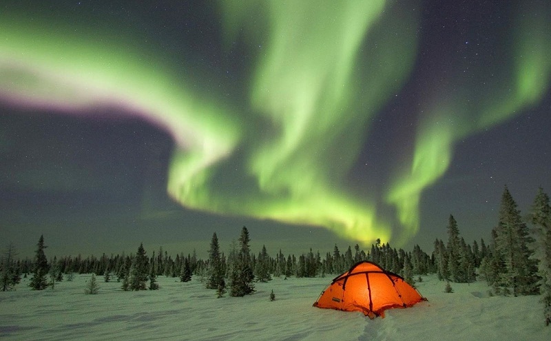 Melihat Keindahan Aurora di Kanada Melihat Keindahan Aurora di Kanada