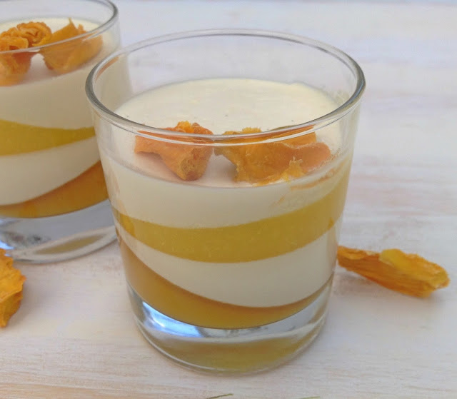 Panna Cotta De Mango Y Piña
