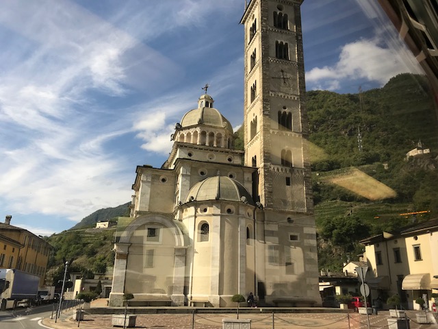 イタリア　ティラーノの教会